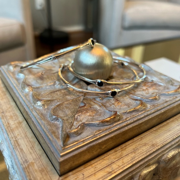 JOHN HARDY Sterling Silver Black Chalcedony Bamboo-Textured Bangle Bracelets - Picture 4 of 9